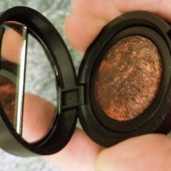 Laura Geller Beautiful Wet/Dry Eyeshadow RICH RUST - Picture 4 of 6